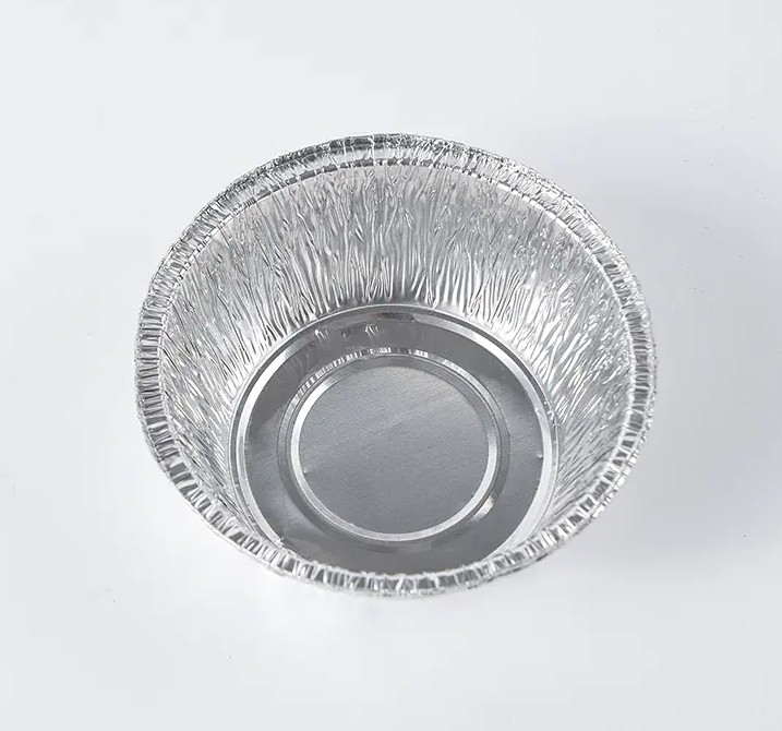 Trendová voľba: Prečo kuchári a domáci kuchári prijímajú okrúhle zvrásnené nádoby na potraviny z hliníkovej fólie