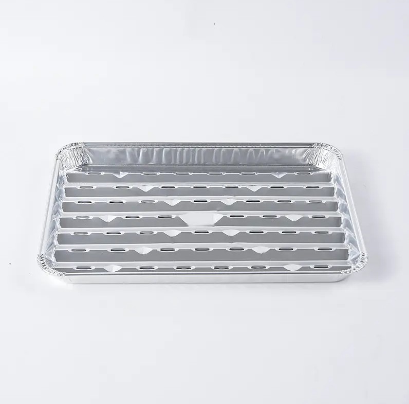 Aká dobrá je tepelná izolácia a konzervačná schopnosť obdĺžnikovej zvrásnenej hliníkovej fóliovej nádoby na potraviny a v akých situáciách je obzvlášť výhodná pre donášku jedla?